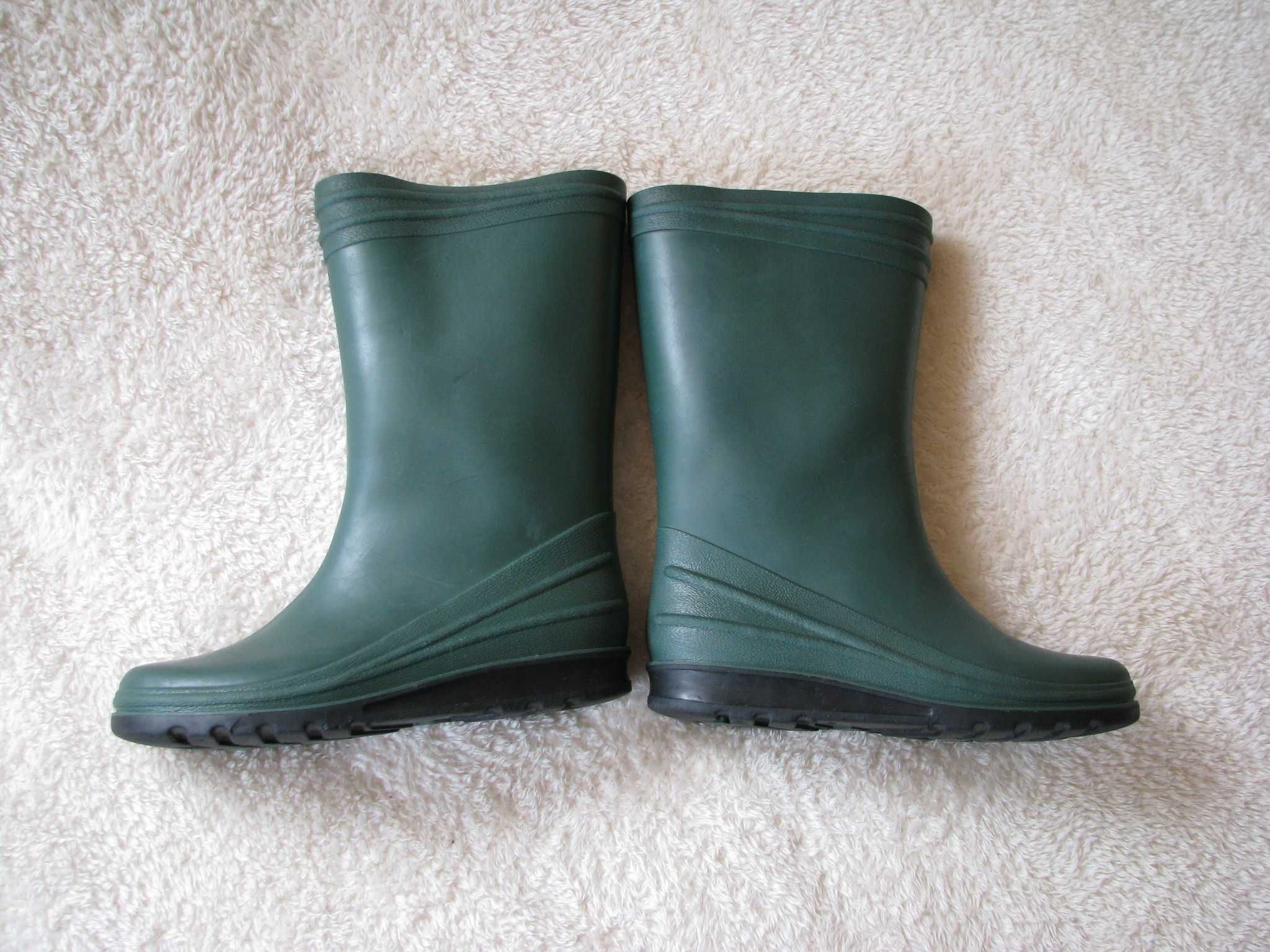 Kalosze, buty ogrodowe zielone rozm. 35, gumowe, gumiaki