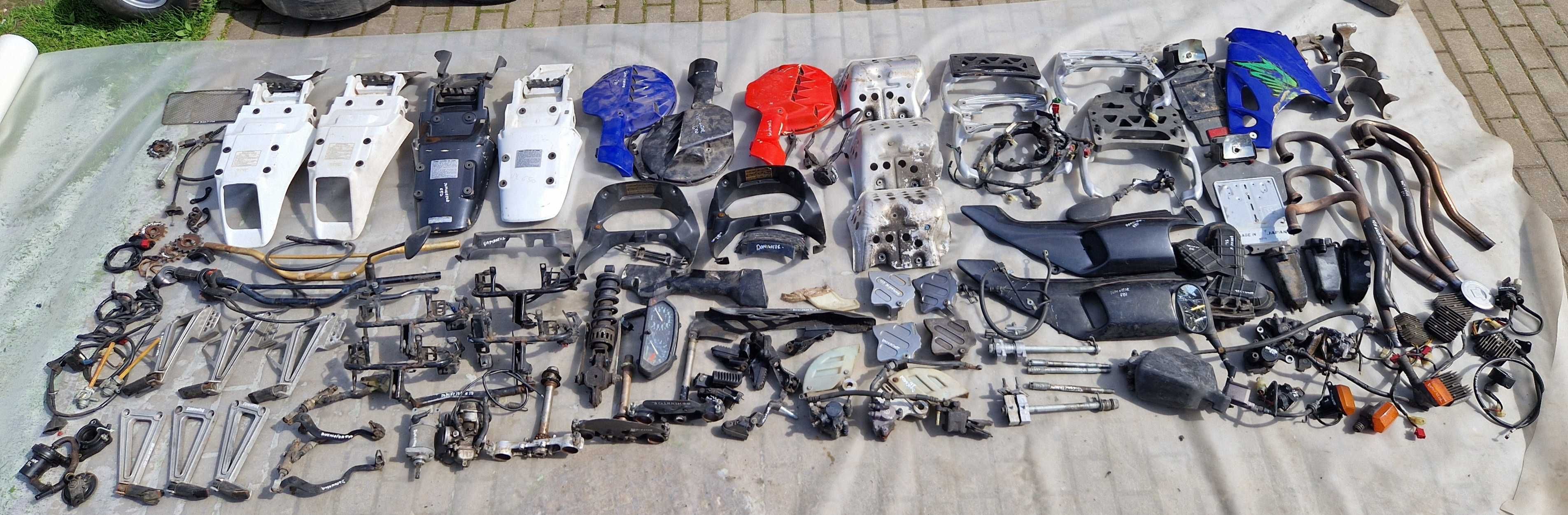Honda DOMINATOR 650 amortyzator zadupek osłona stelaż wypełnienie set