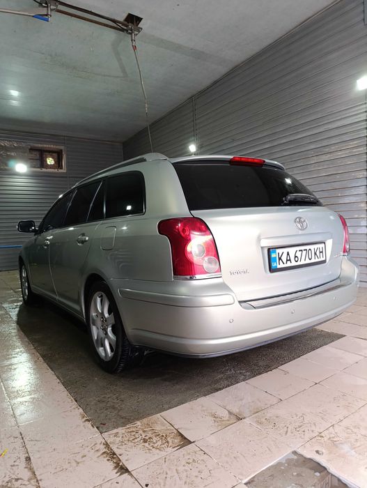 Toyota Avensis 2.4 АКПП