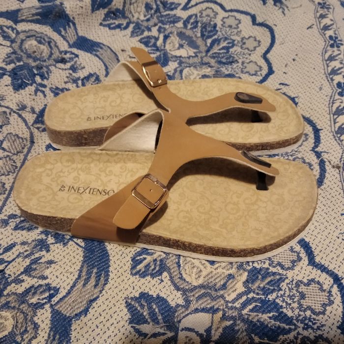 Шлепки босоножки Женские новые через пальчик