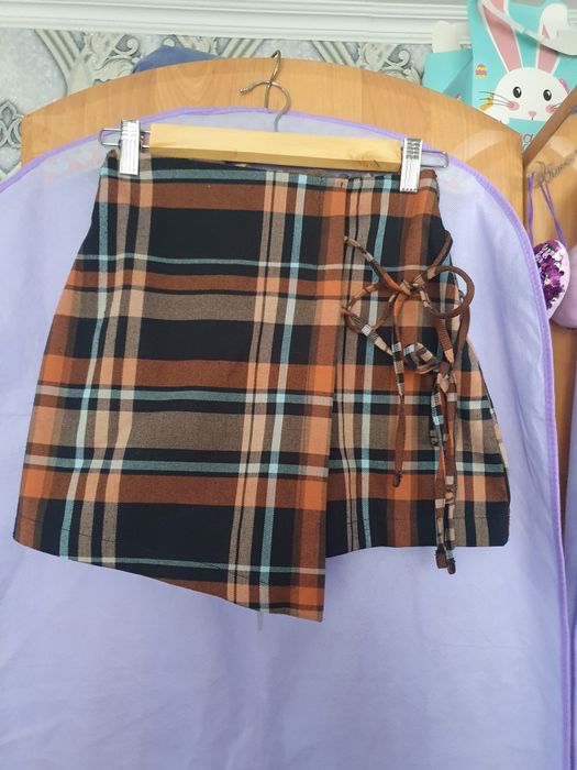 Жіночий одяг по 200 гривень