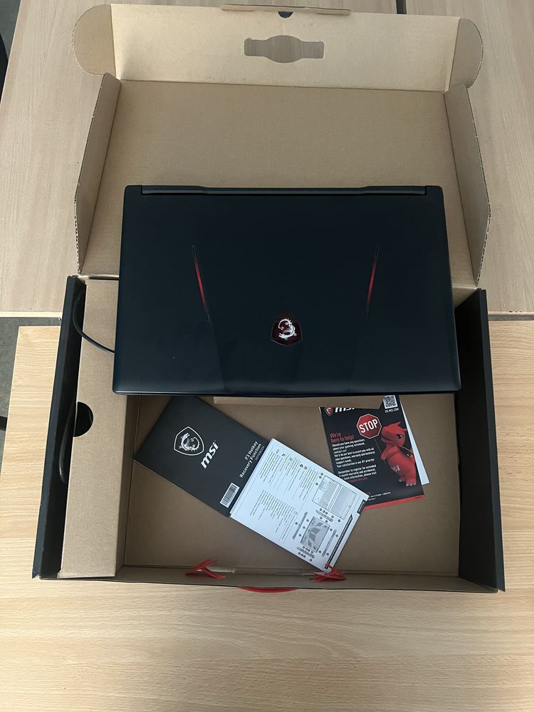 Ноутбук MSI GT63. У відмінному стані.