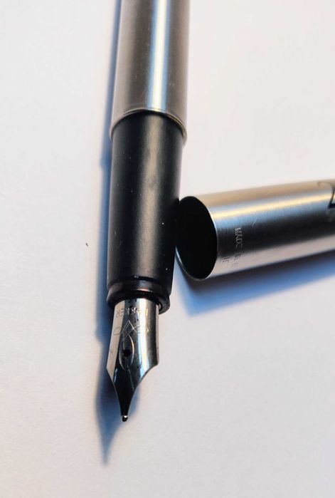 Stalowe pióro wieczne Parker Frontier Greenwich Meridian 2000