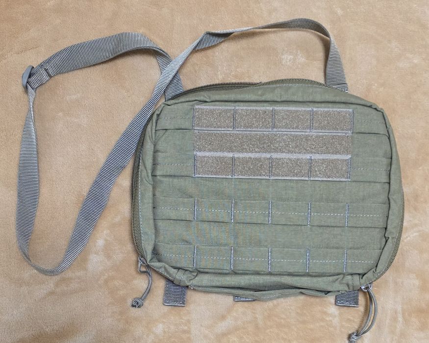 Підсумок під планшет 9-10 дюймів U-WIN