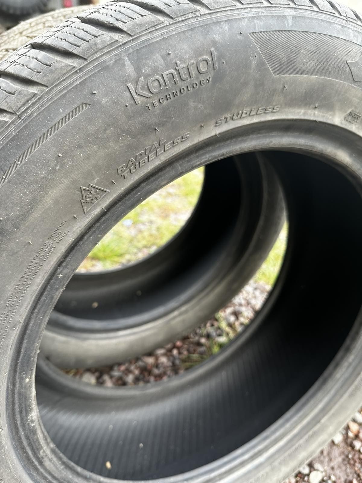 Hankook 215/55 r16