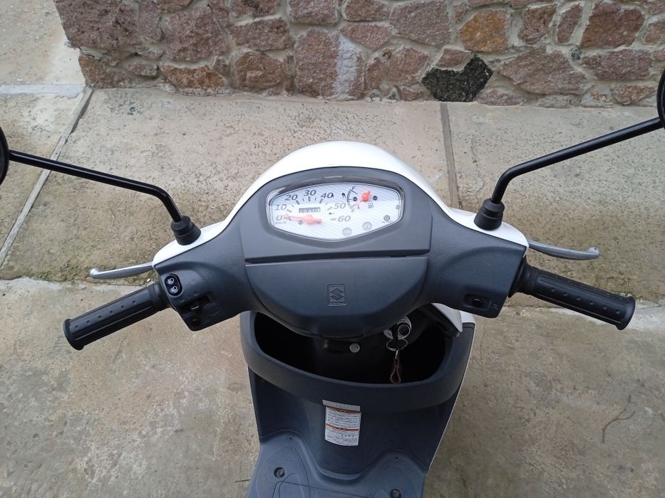 Продаж Suzuki lets 5g