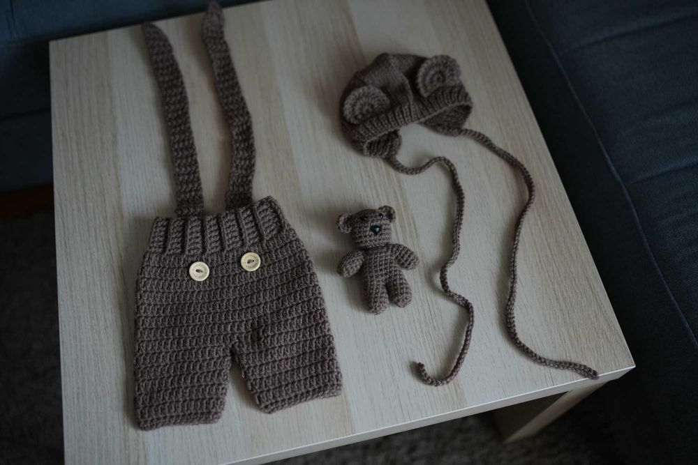 Ubranko do sesji zdjęciowej noworodkowej zrobione na drutach miś