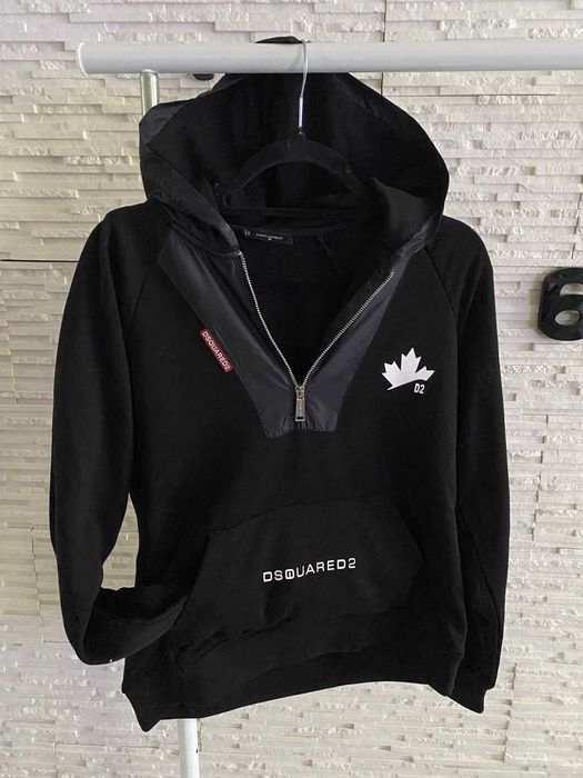 Mięsista bluza kangur z kapturem i napisami