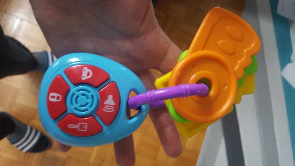 3 zabawki żłów, telefon, kluczyki Fisher Price