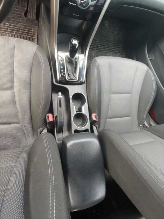 Hyundai i30 2012 дизель 1.6 автомат універсал