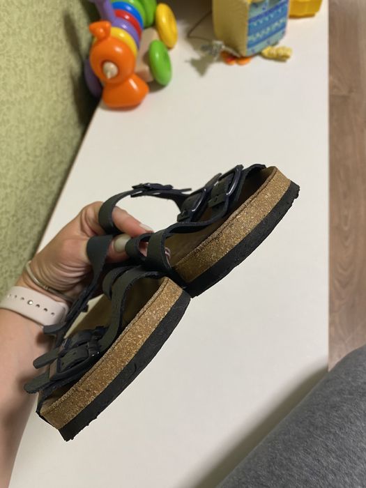 Шльопанці Avenue 37 розмір 24 см