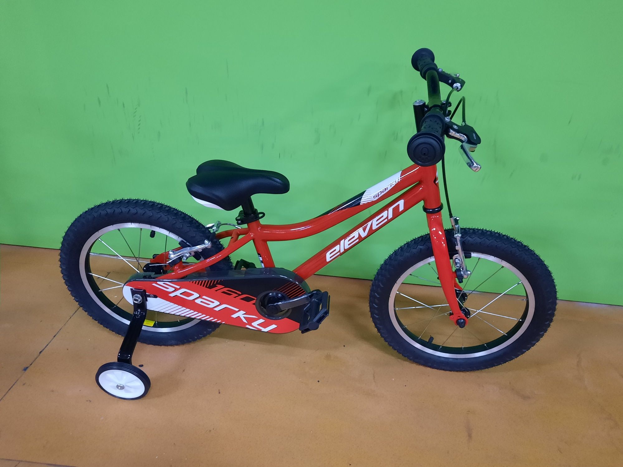Bicicleta de crianca roda 16 nova