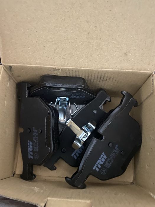 Travagem bmw 330d e9x