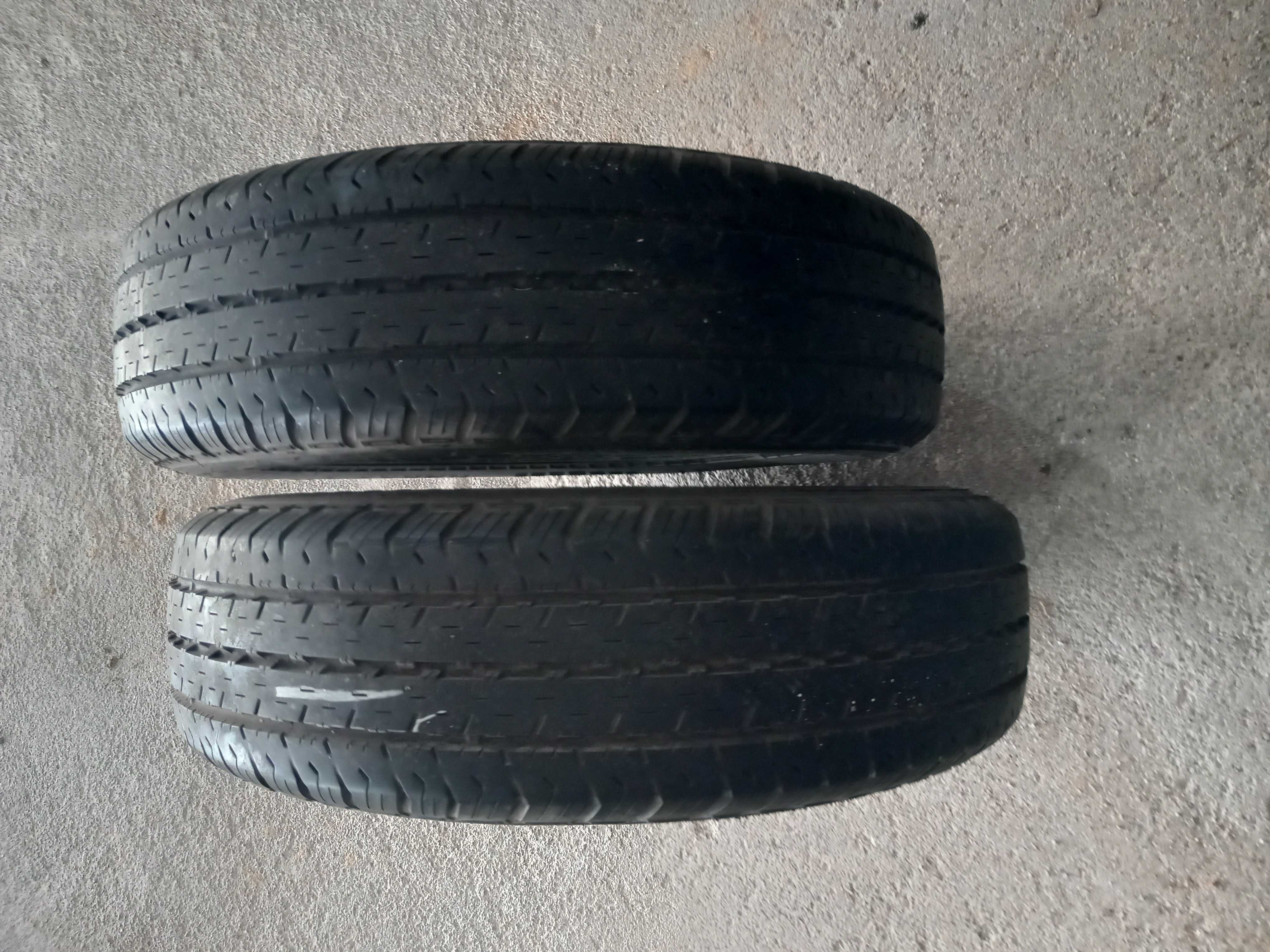 2 pneus 195/75R16 C Nokian