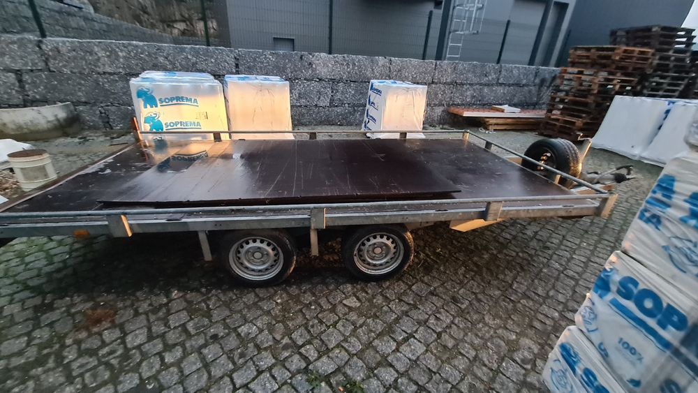 Reboque para levar carro