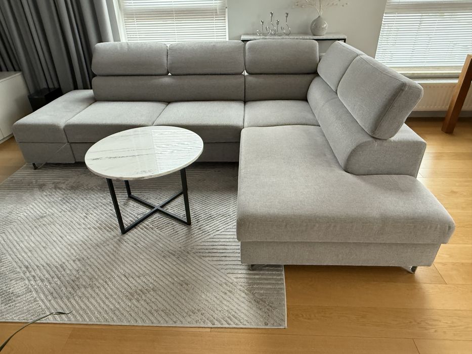 Narożnik Caya Design Lorenzo + podnóżek/pufa