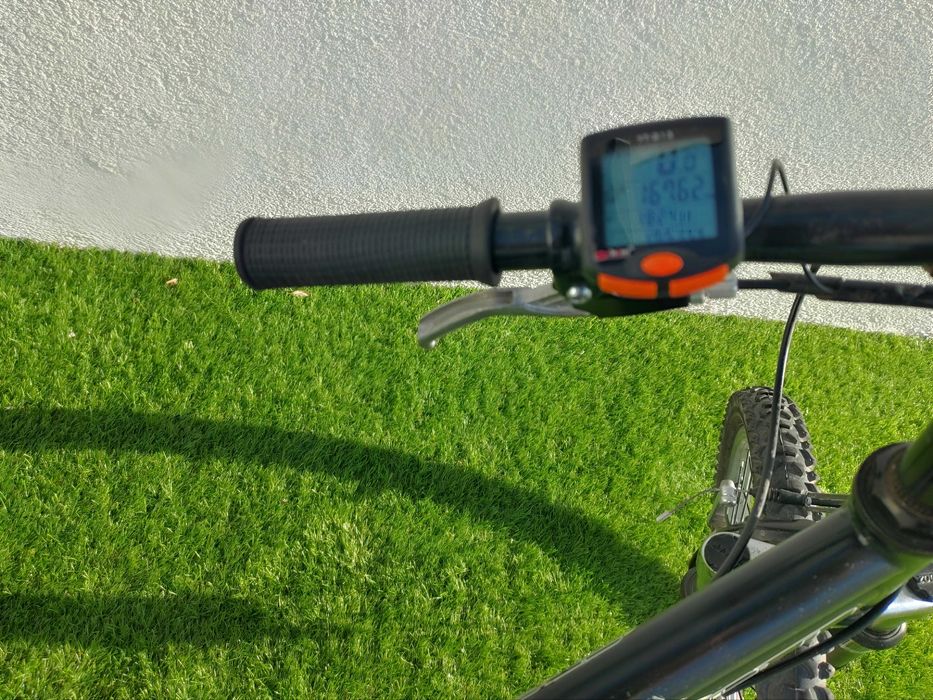 BICICLETA BTT RODA 20 com Shimano e suspensão