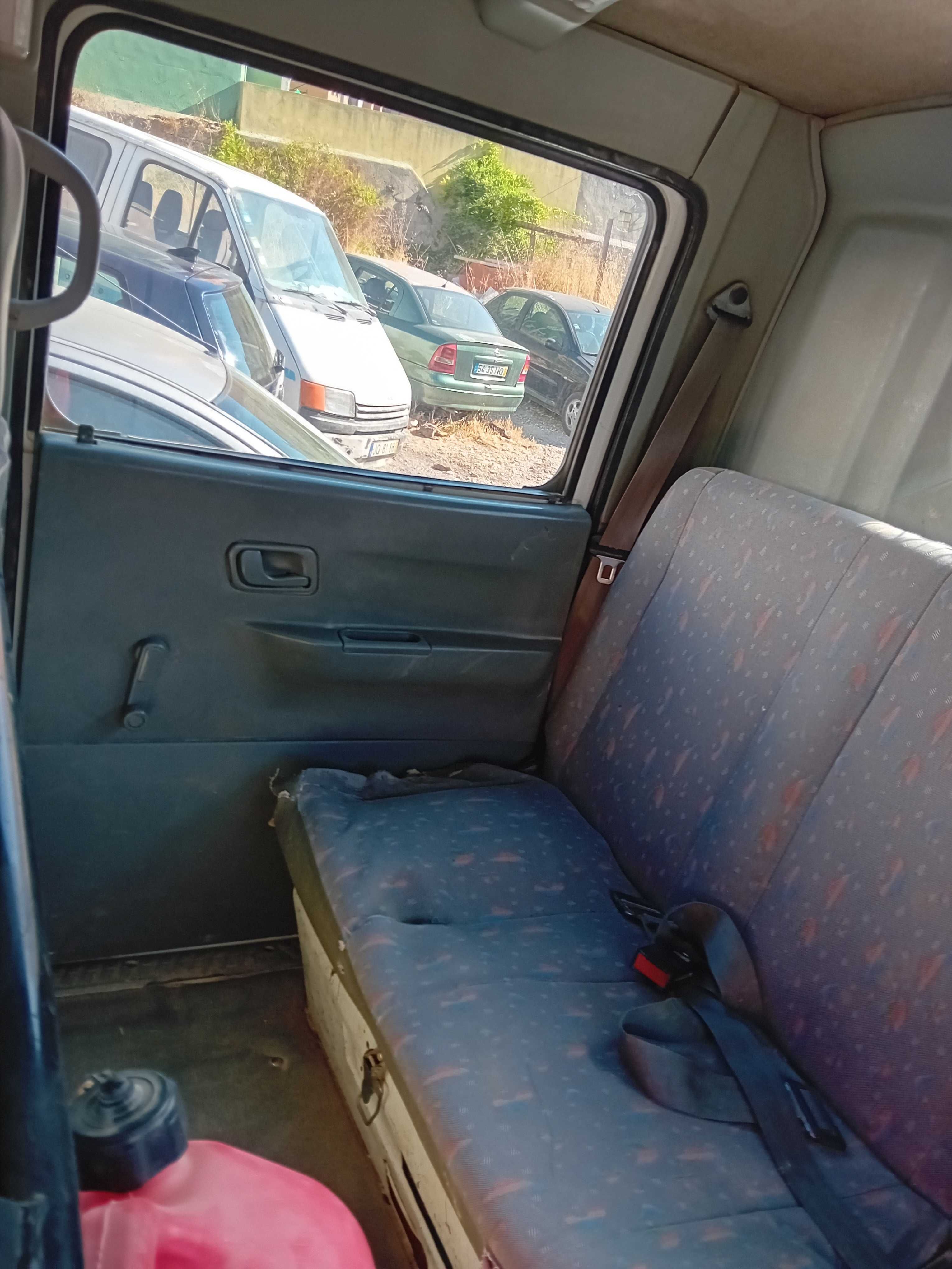 Carrinha canter em bom estado carro de trabalho