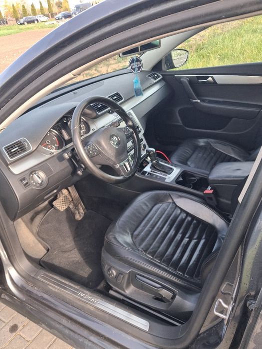 Volkswagen Passat B7 2.0 TDI DSG XENON LED