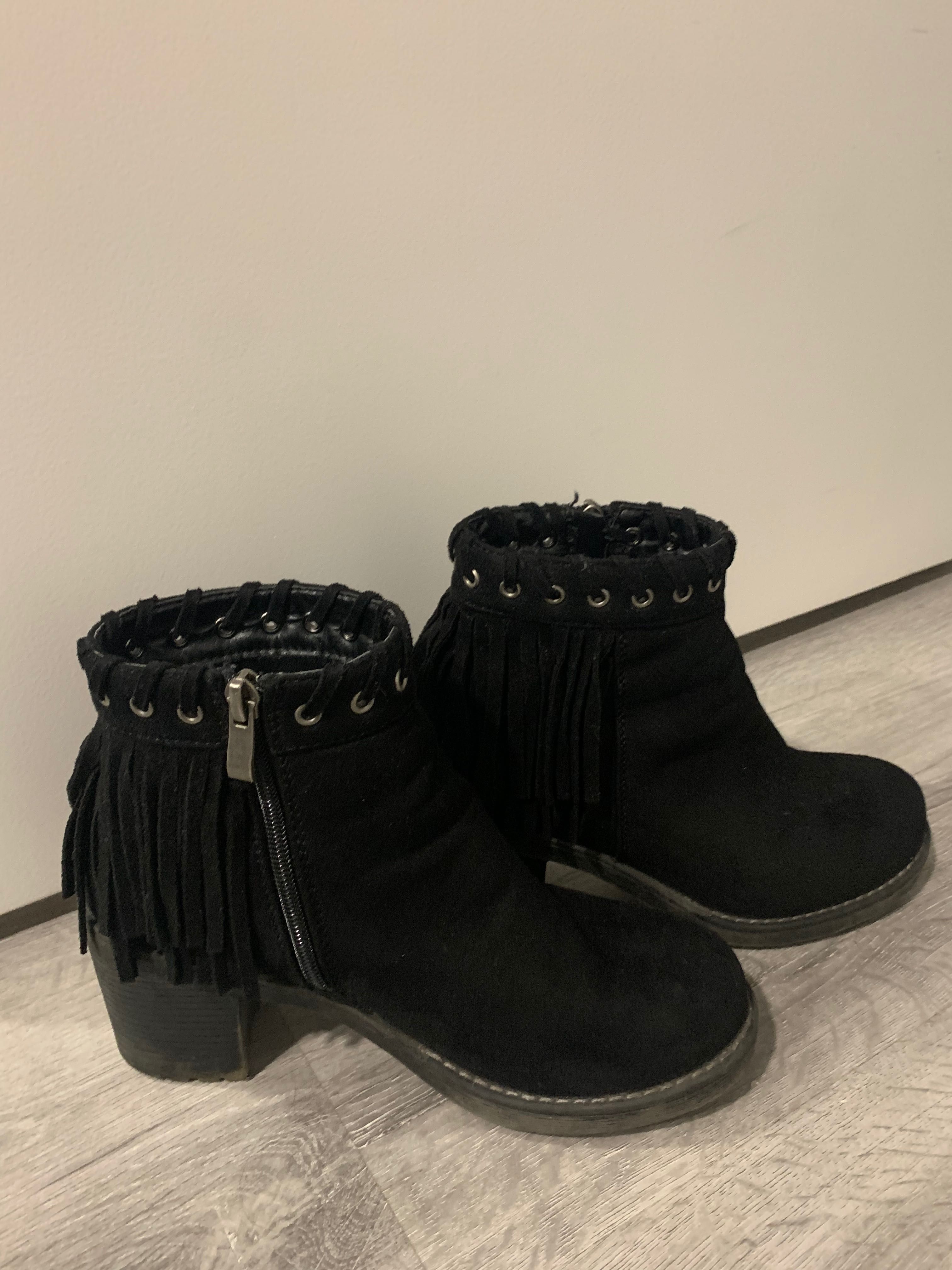 Botas camurça com franjas 37