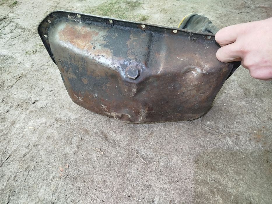 Піддон на Пассат б3 ауді 1.6/1.8