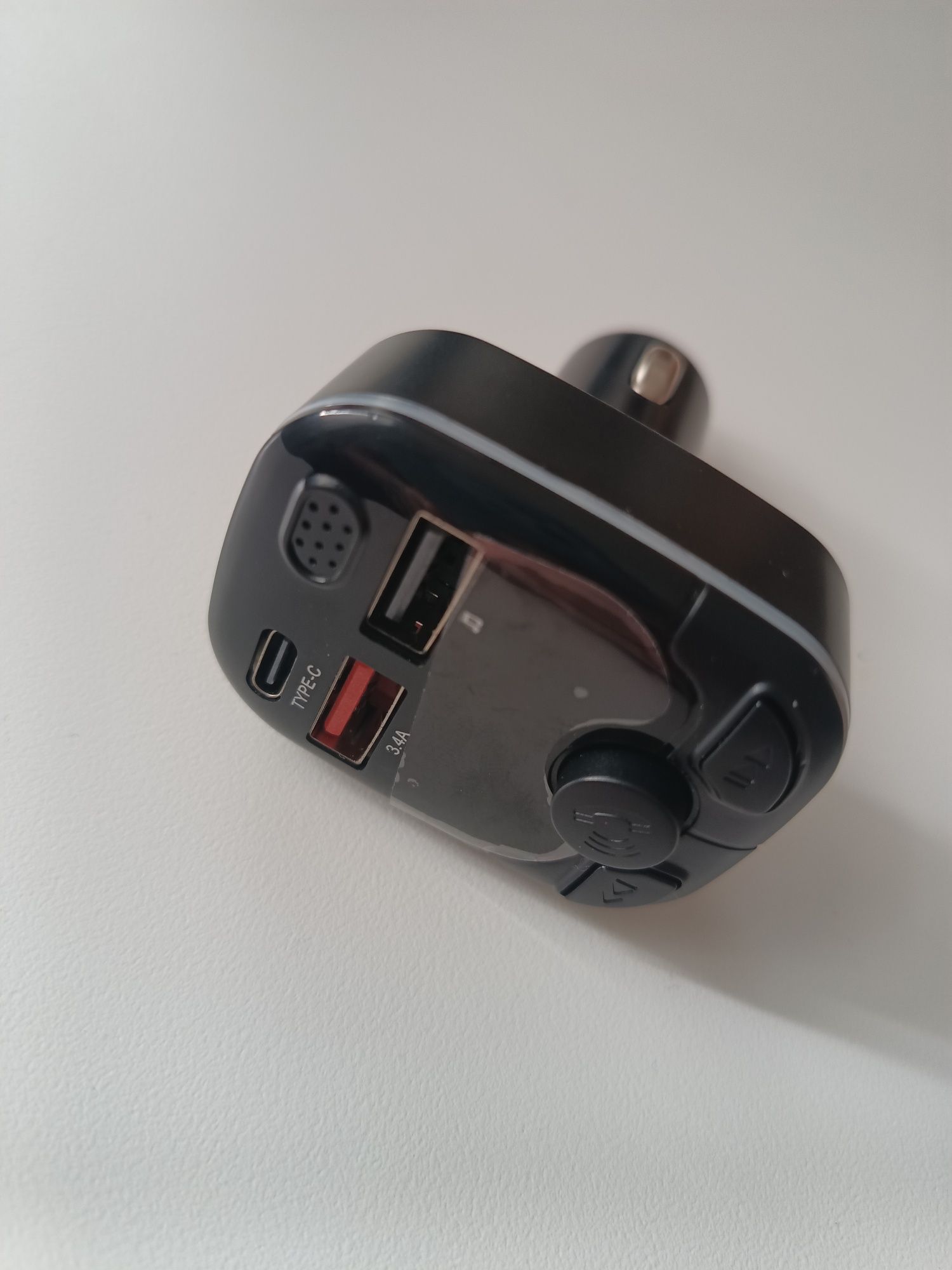 Transmiter samochodowy bluetooth audio MP3 ładowarka rgb