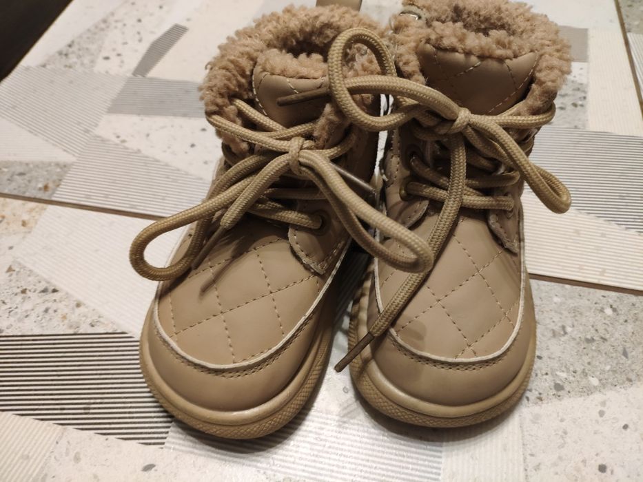 Взуття дитяче зручне