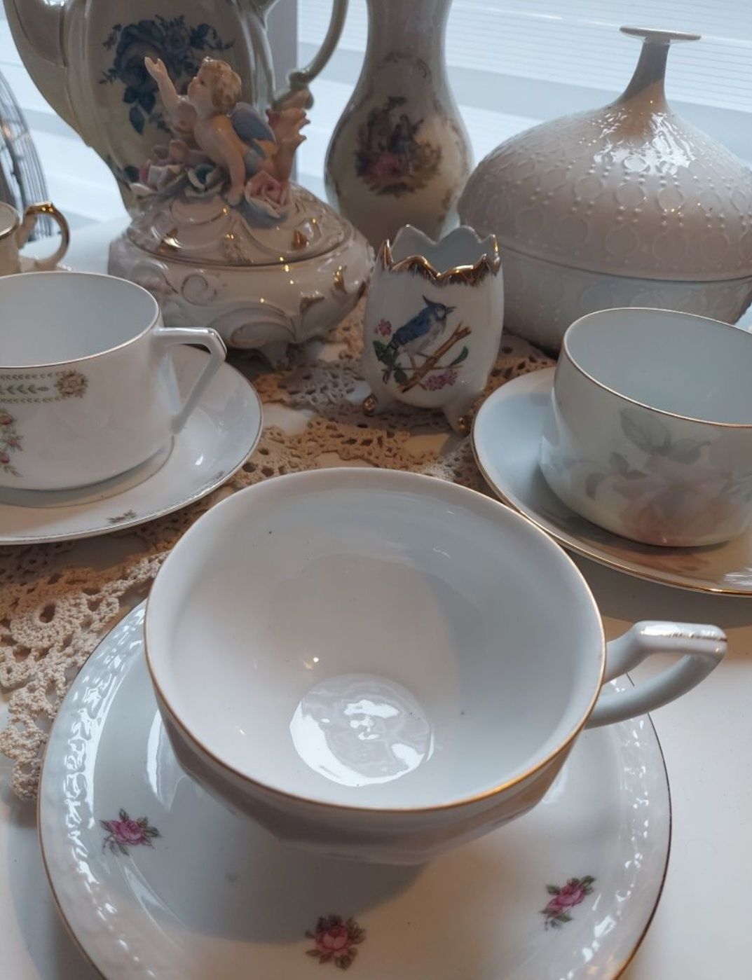 Filiżanka do herbaty  , PALT czechoslovakia,  porcelana kwiaty