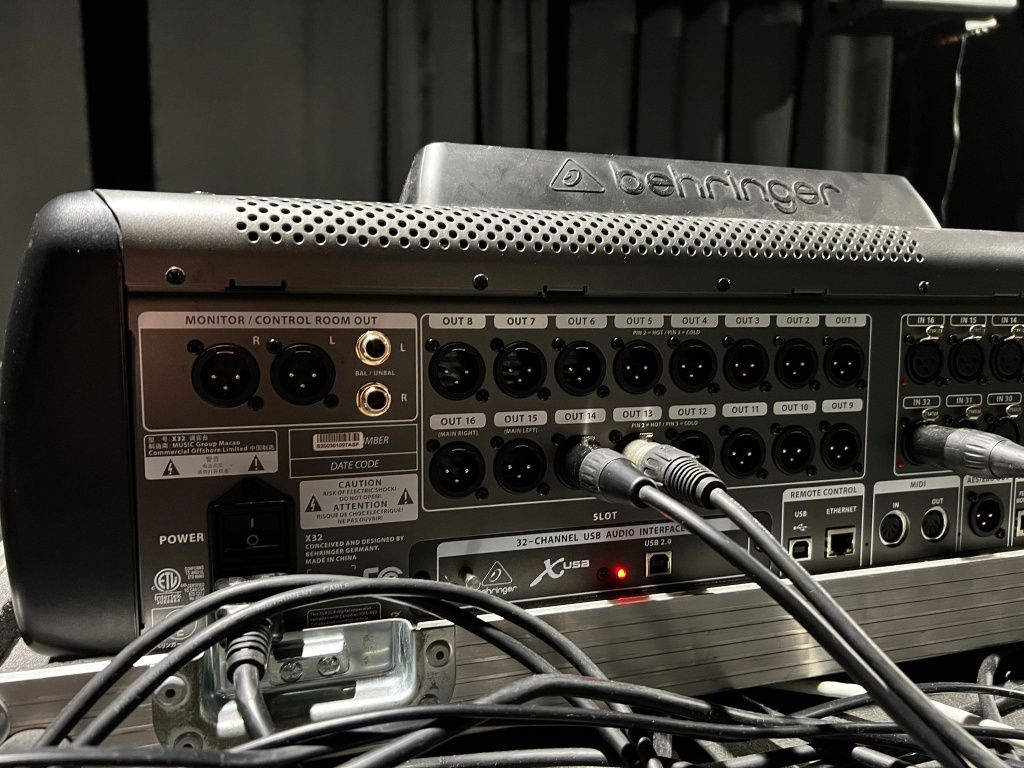 Behringer x32 + case + osłona