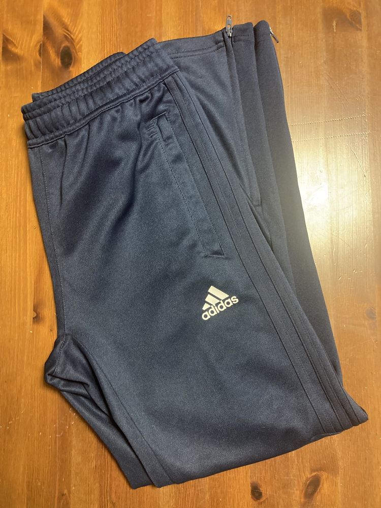 Calcas desportivas Adidas