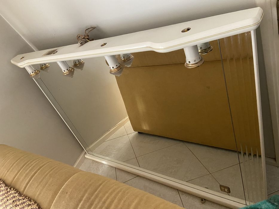 Espelho de casa de banho