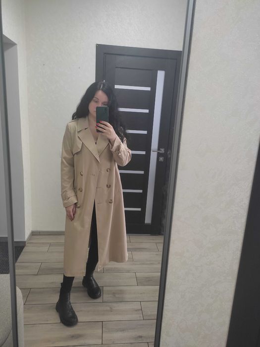 Жіночий  бежевий тренч