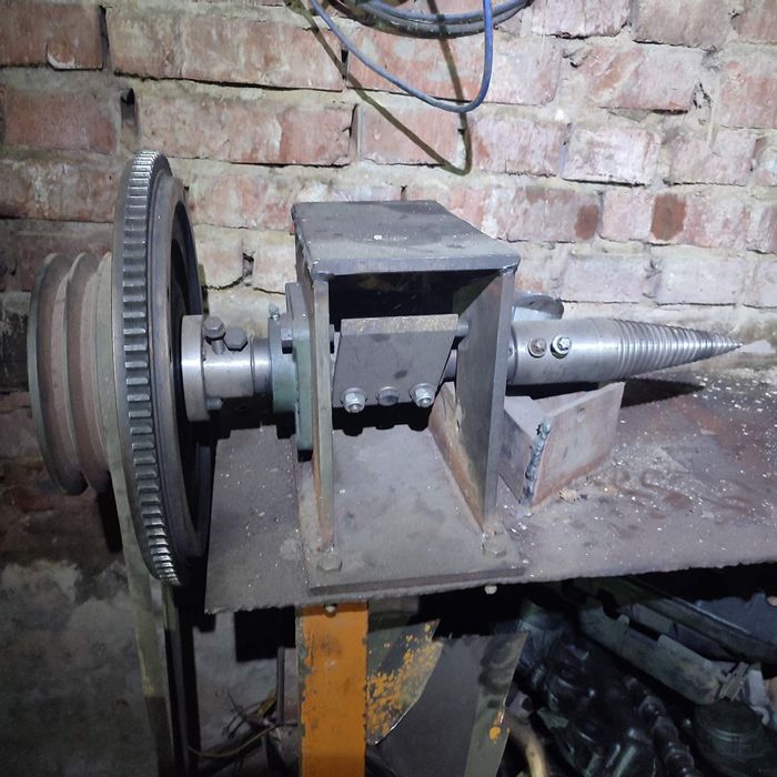 Дровокол,подрібнювач гілок,щепкорез.12000грн торг