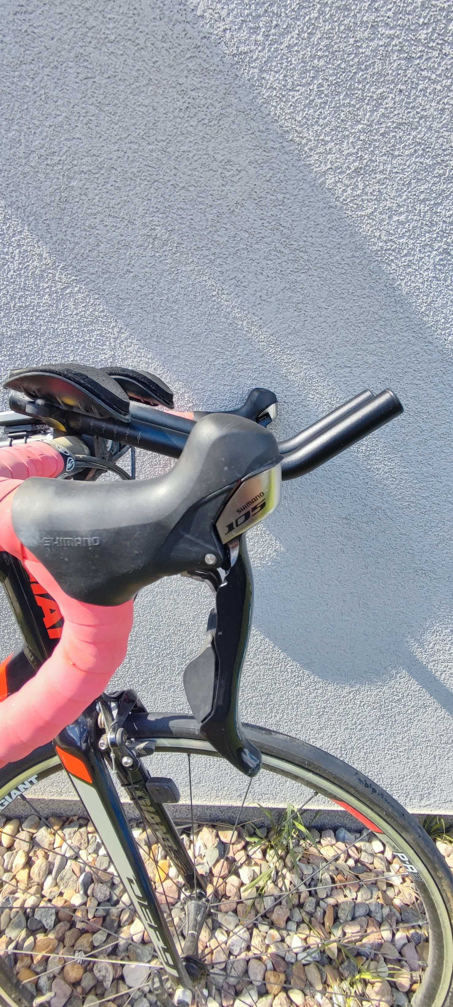 Rower szosowy Giant Defy 1