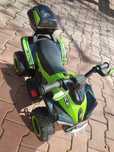 Moto 4 bebé com bateria
