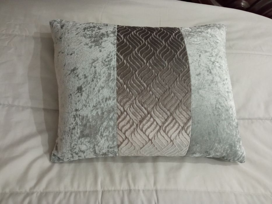 Colcha + almofada (cama de criança/solteiro)