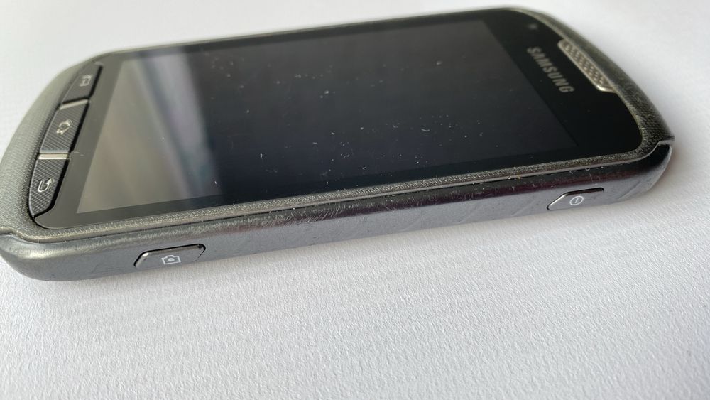 Telefon komórkowy Samsung smartfon GT-S7710