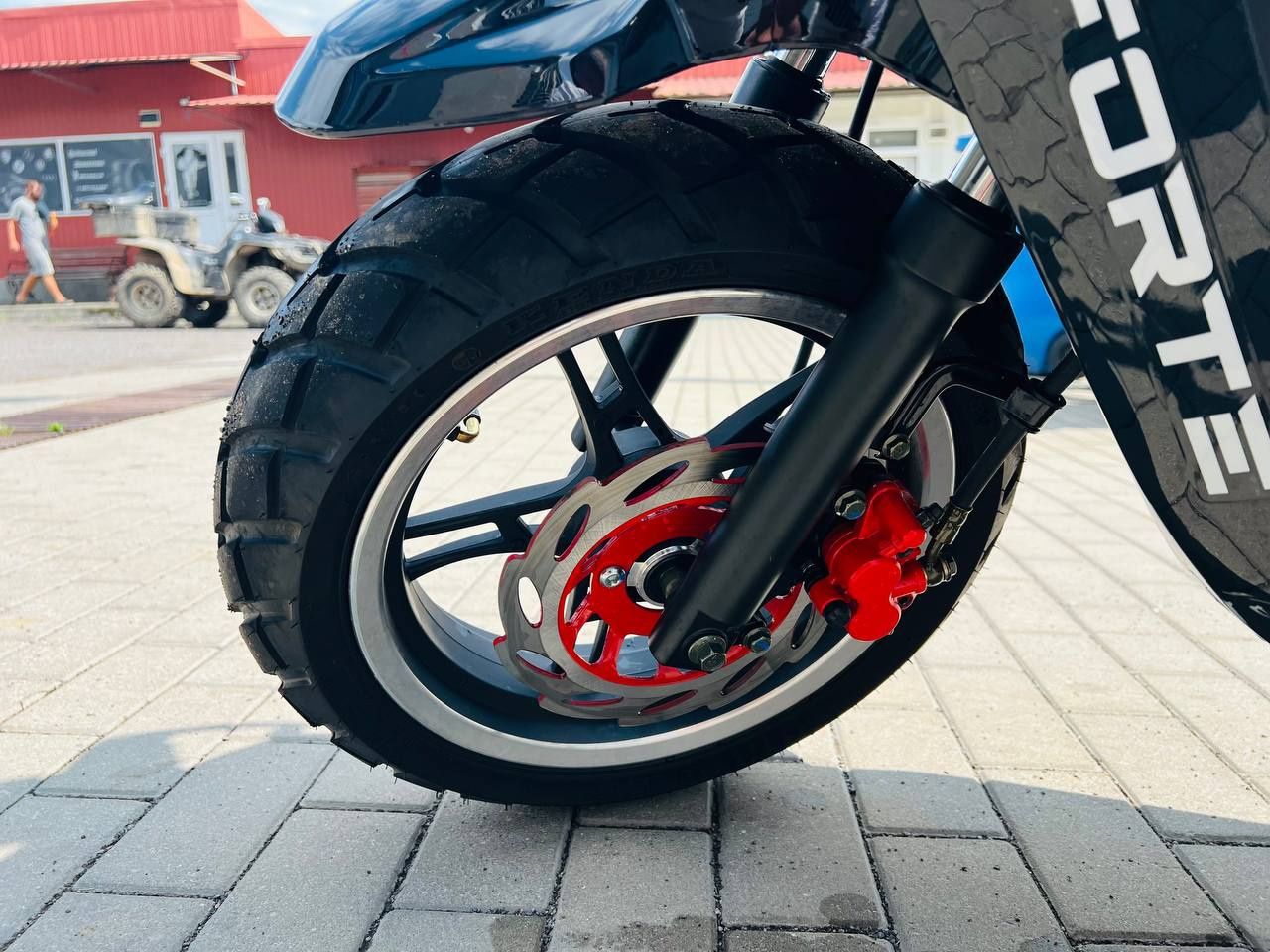 Продам скутер Forte 150