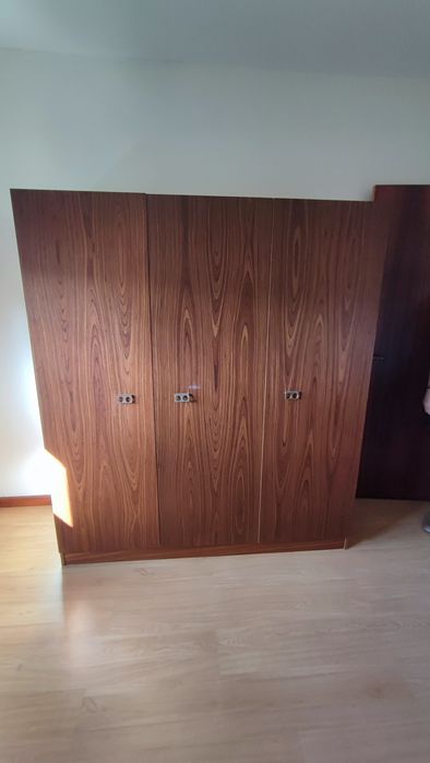 Mobília completa de quarto de extrema qualidade excelente