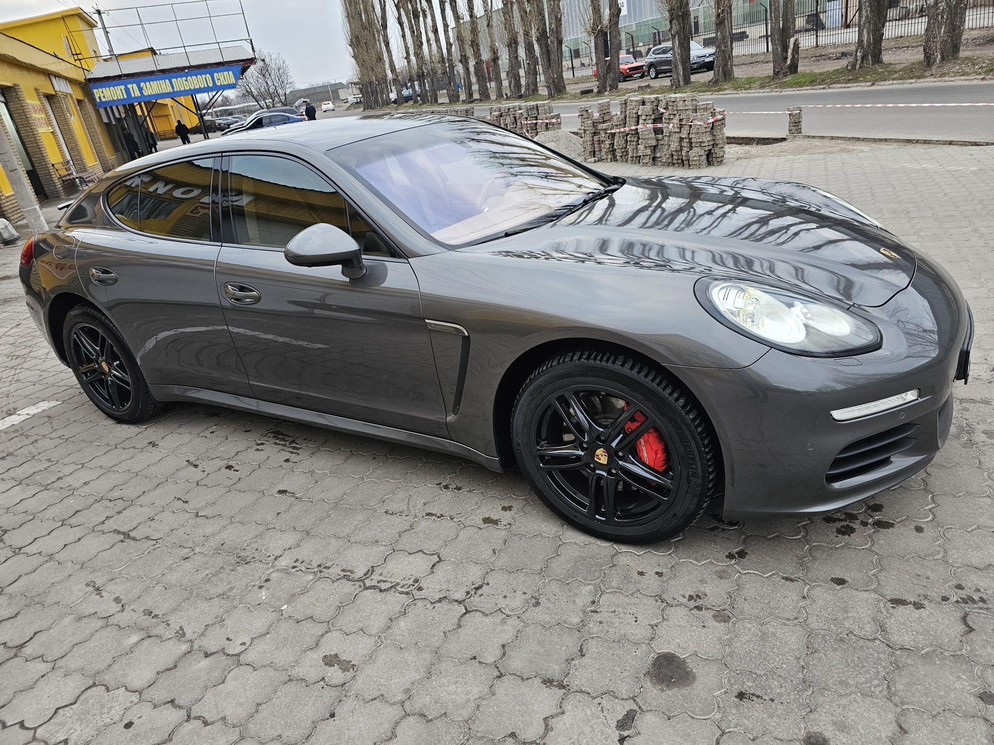 Porsche Panamera 2014 3.0 diesel 300 hp рестайл