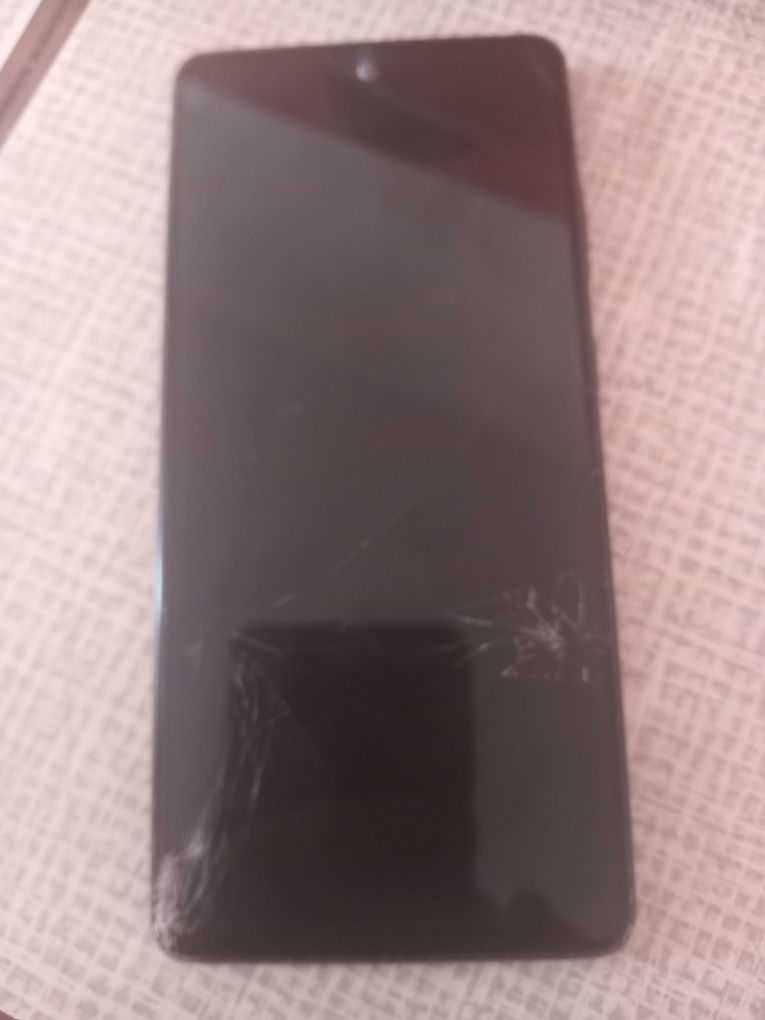 Samsung S20 FE 6/128  (SM-G780FZBDSEK)