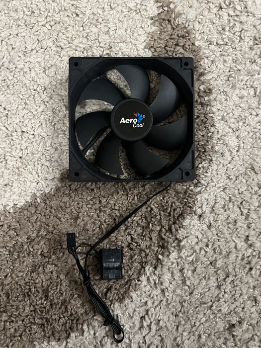 Кулер AeroCool для корпуса