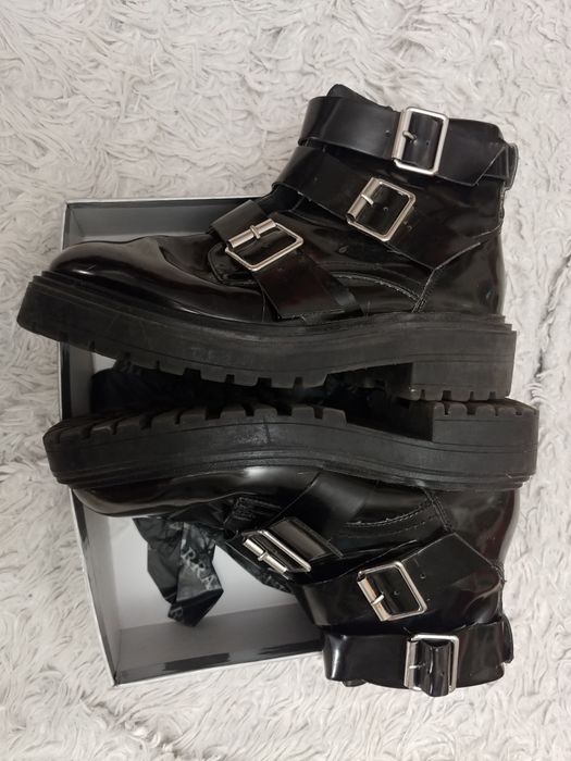 ботинки непромокаемые лаковые р 38 (24 см )