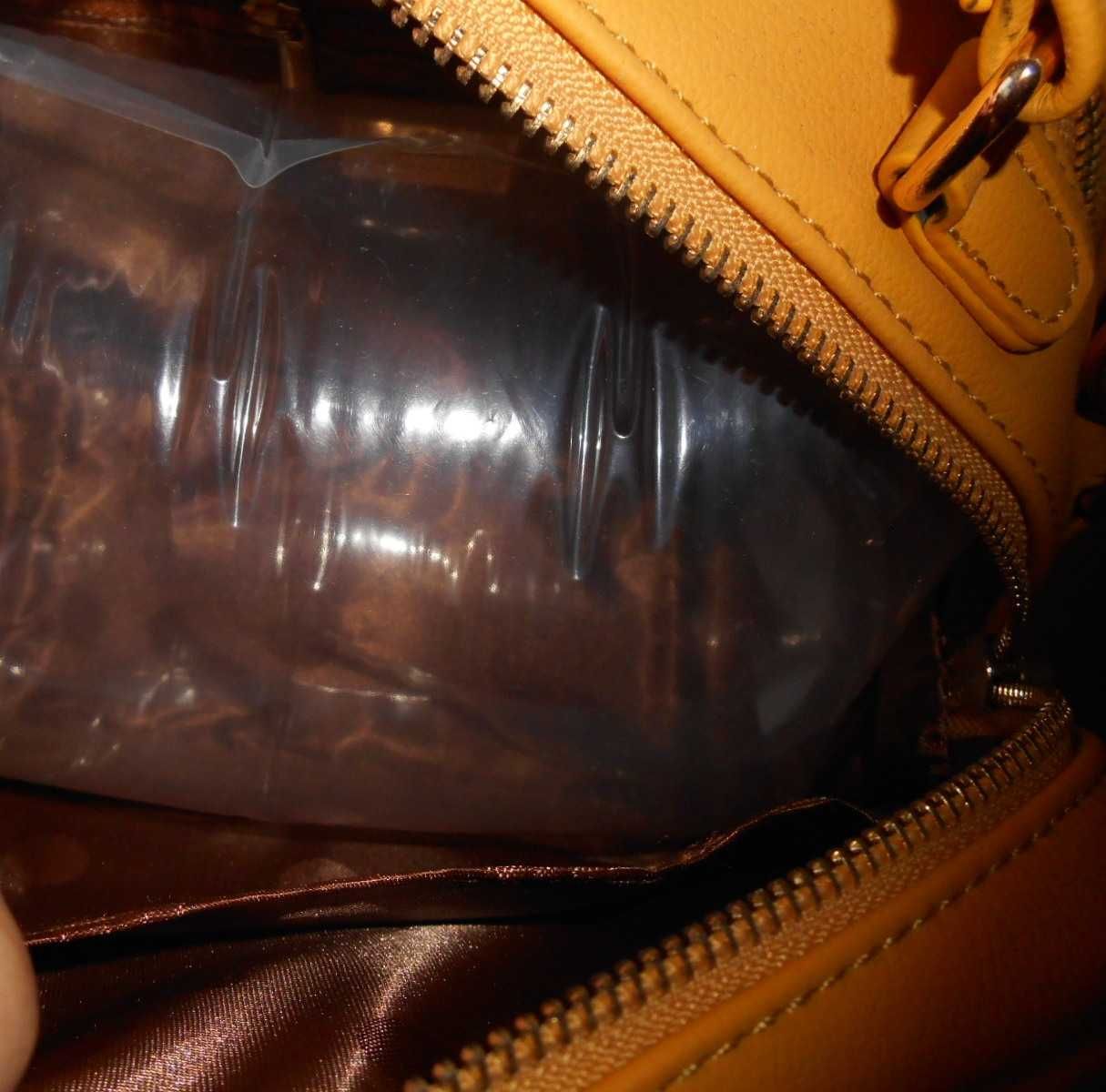 нова сумка кросбоді через плече маленька сумочка гірчичного кольору