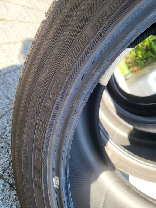 Yokohama 325/35R22 opony zimowe
