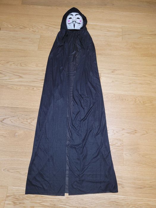 Przebranie - Anonymous, peleryna