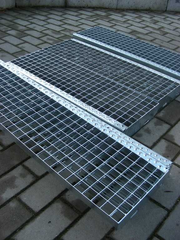 Stopnie prasowane bez pręta 800x240 ocynk ogniowy !!