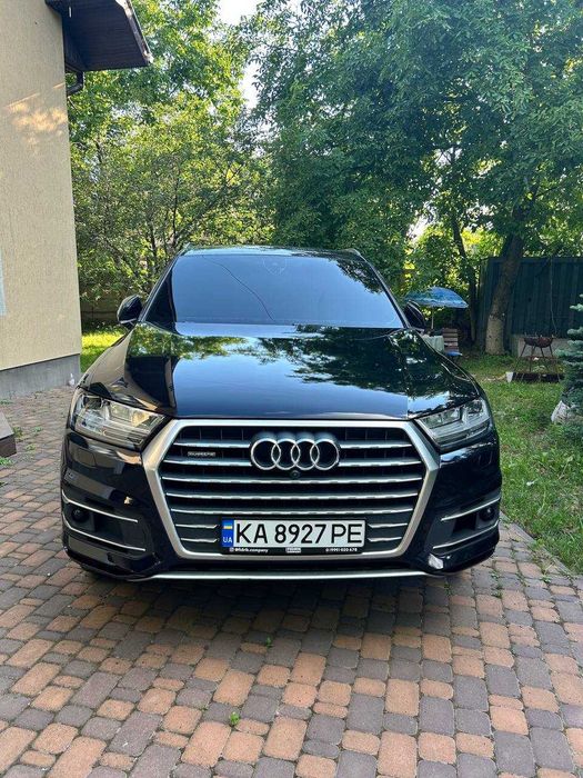 Audi q7 premium plus 2017 год 3.0 tfsi quattro камеры 360 7 мест