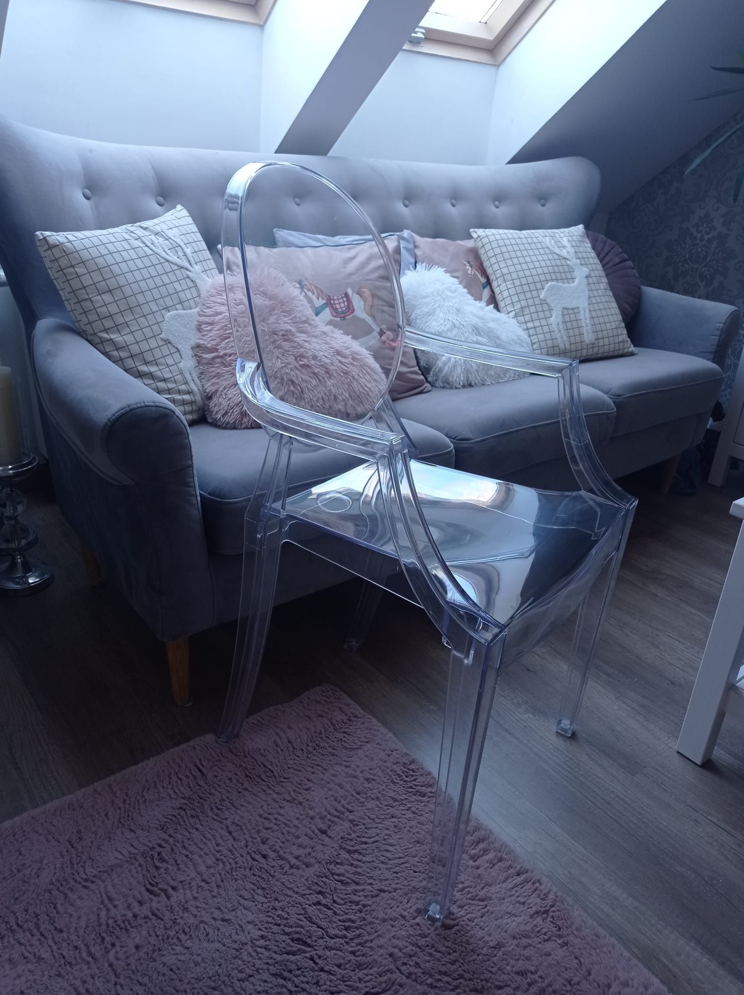 Krzesło Royal inspirowane Louis Ghost transparentne