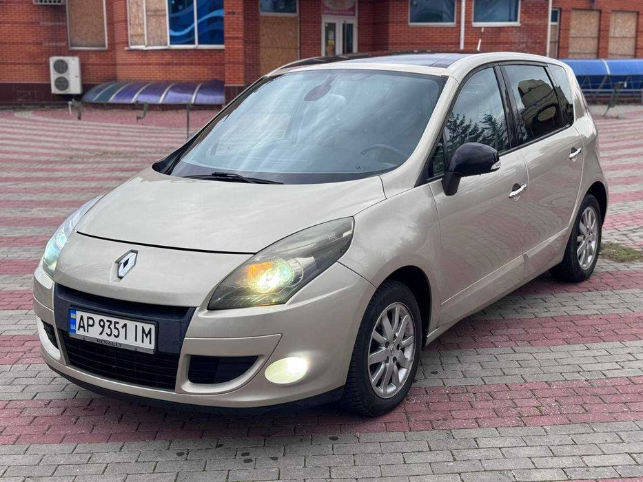 Renault Scenic 2011 1.6dci BOSE Мкпп-6